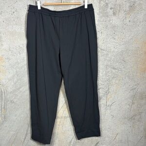 Lululemon Women’s gray pants